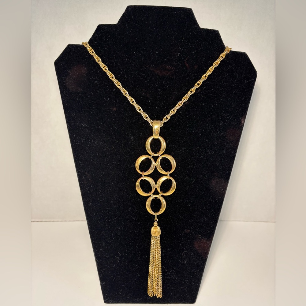 Crown Trifari Tassel Pendant Necklace Gold Tone Signed Double Chain Link 22” VTG